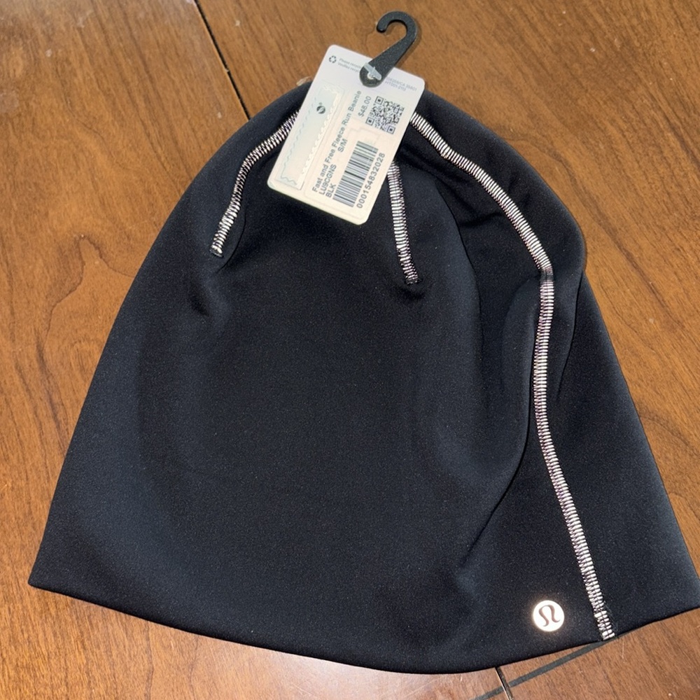 Lululemon fast and free fleece run beanie